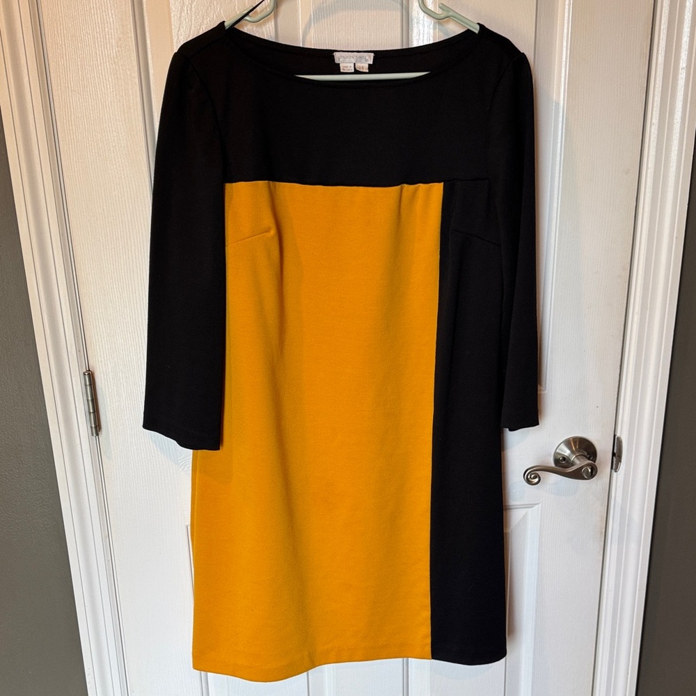 London Times Black and Gold Long Sleeve Dress
